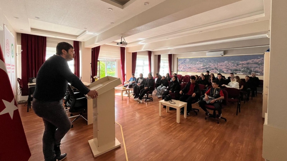 TANITIM VE YÖNLENDİRME FAALİYETLERİMİZ DEVAM ETMEKTEDİR.
